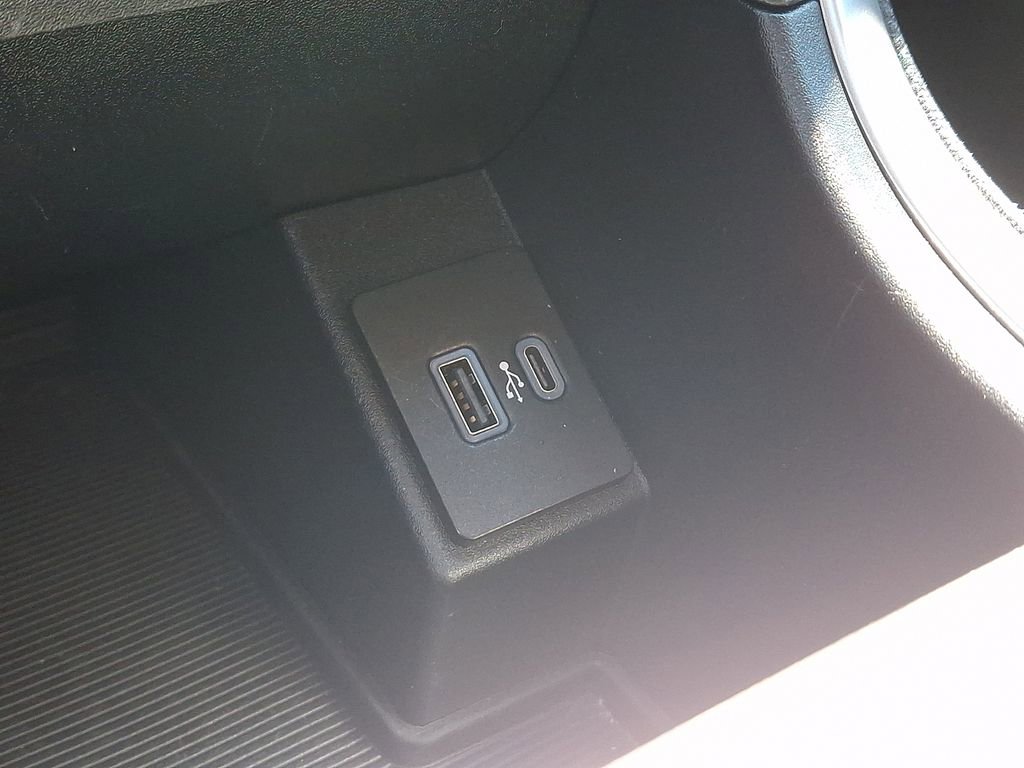 Certified 2024 Ford Edge SEL image 23