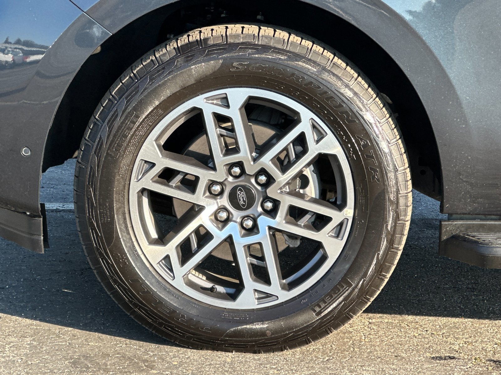 Certified 2025 Ford Expedition Active image 27