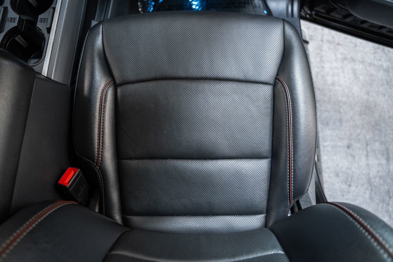 Certified 2024 Ford F250 Lariat w/ Lariat Ultimate Package image 43