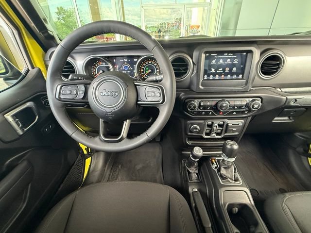 Used 2023 Jeep Gladiator Sport AWD/4WD image 21