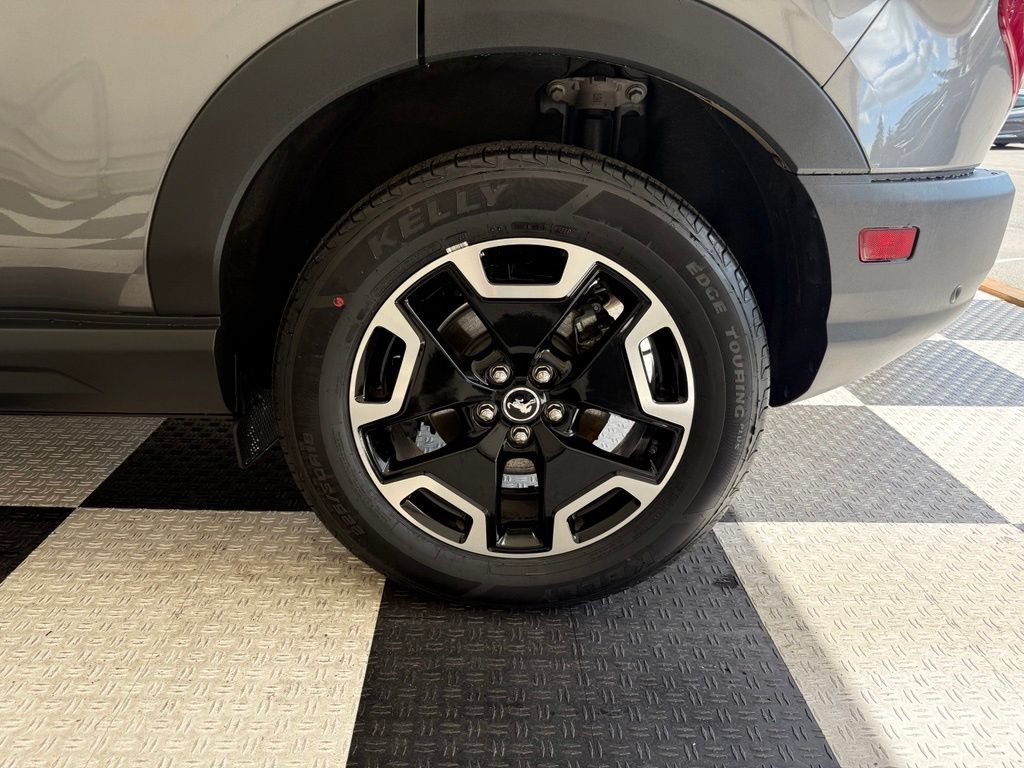 Certified 2023 Ford Bronco Sport Outer Banks w/ Tech Package AWD/4WD image 13