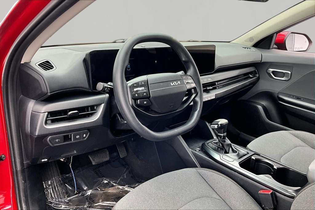 Used 2025 Kia K4 FWD image 14