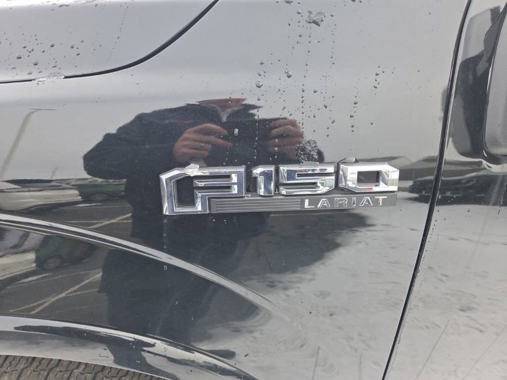 Certified 2018 Ford F150 Lariat w/ Equipment Group 502A Luxury image 3