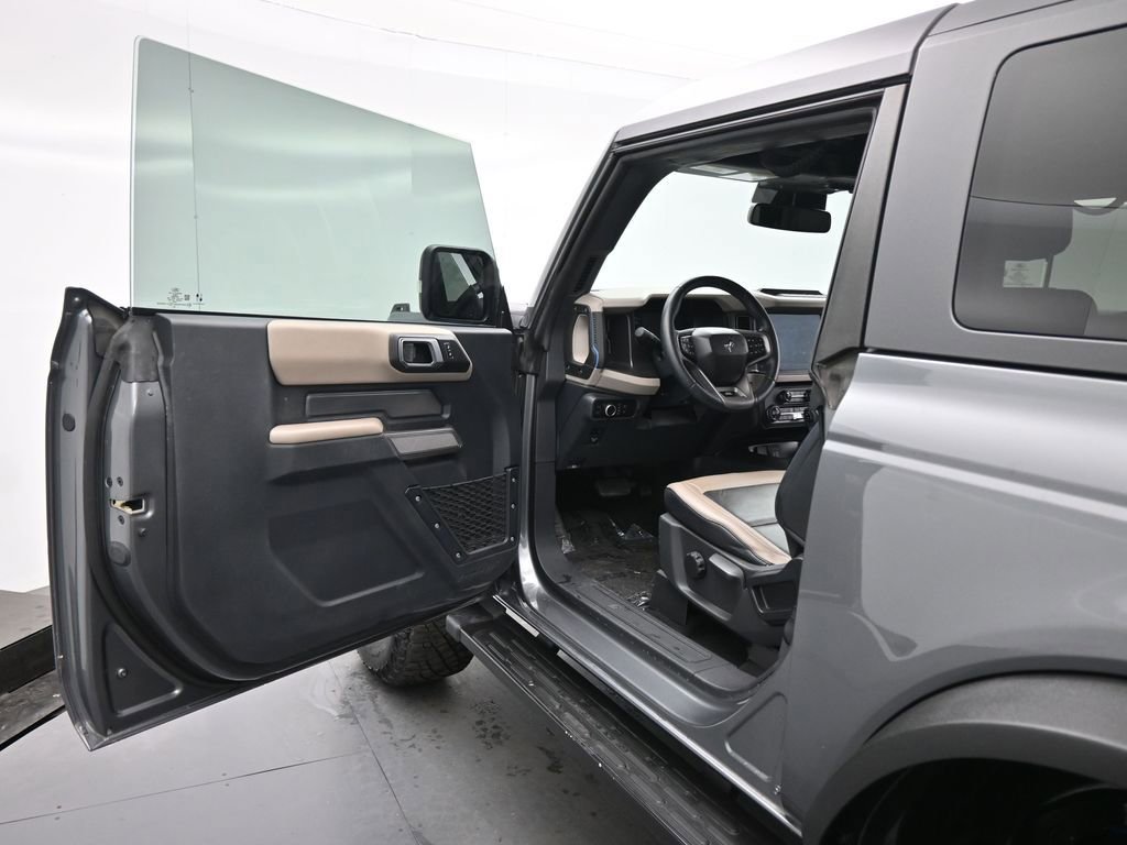 Certified 2023 Ford Bronco Wildtrak image 9