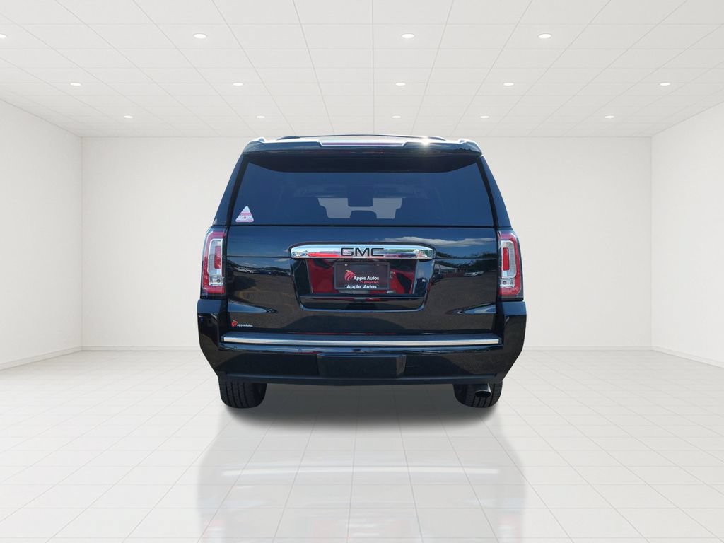Used 2019 GMC Yukon XL Denali w/ Denali Ultimate Black Edition AWD/4WD image 5