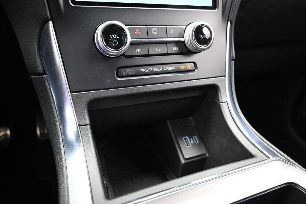 Certified 2022 Ford Edge ST w/ Equipment Group 401A AWD/4WD image 46