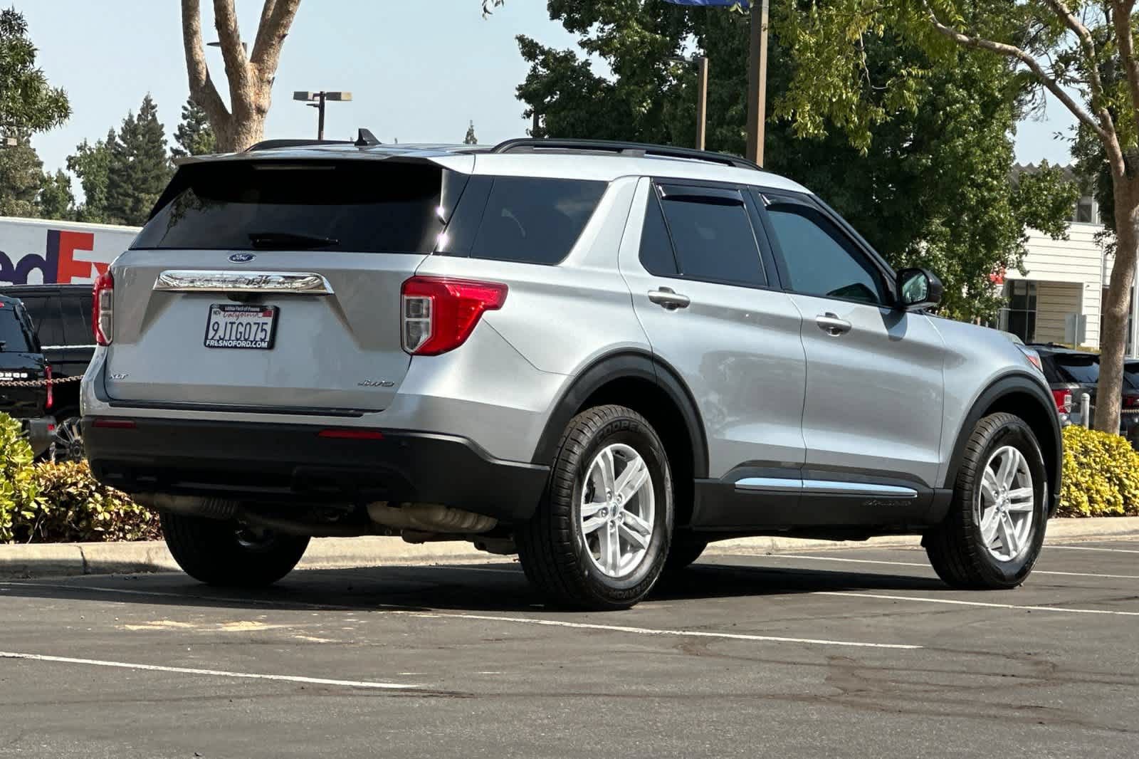 Certified 2023 Ford Explorer XLT AWD/4WD image 2