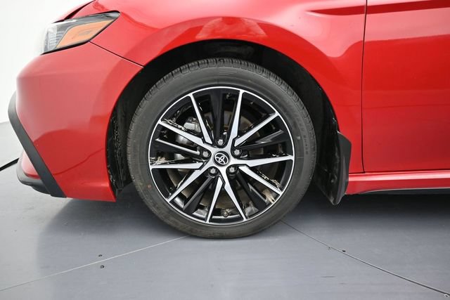 Used 2024 Toyota Camry SE w/ Convenience Package FWD image 9