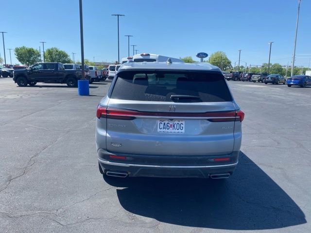 Used 2025 Buick Enclave Preferred w/ Power Package image 4