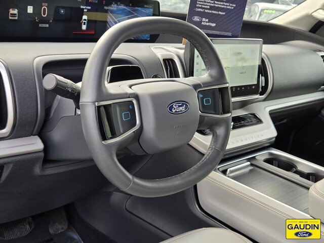 Certified 2025 Ford Expedition Active AWD/4WD image 20