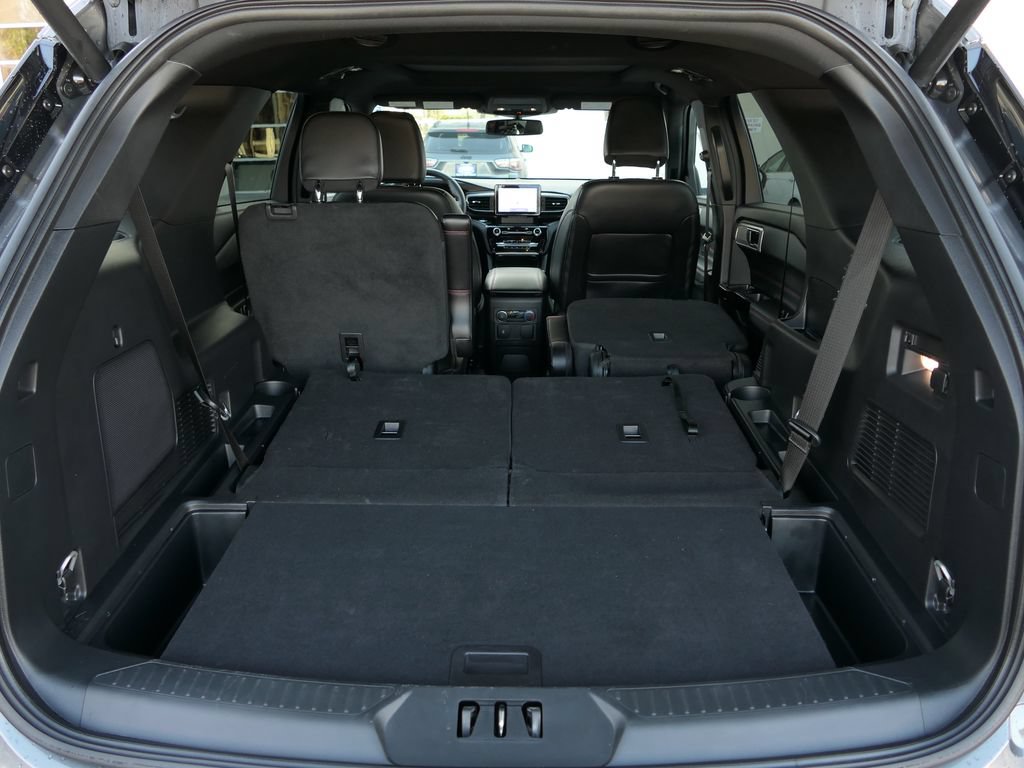 Certified 2023 Ford Explorer ST-Line w/ Class IV Trailer Tow Package RWD image 25