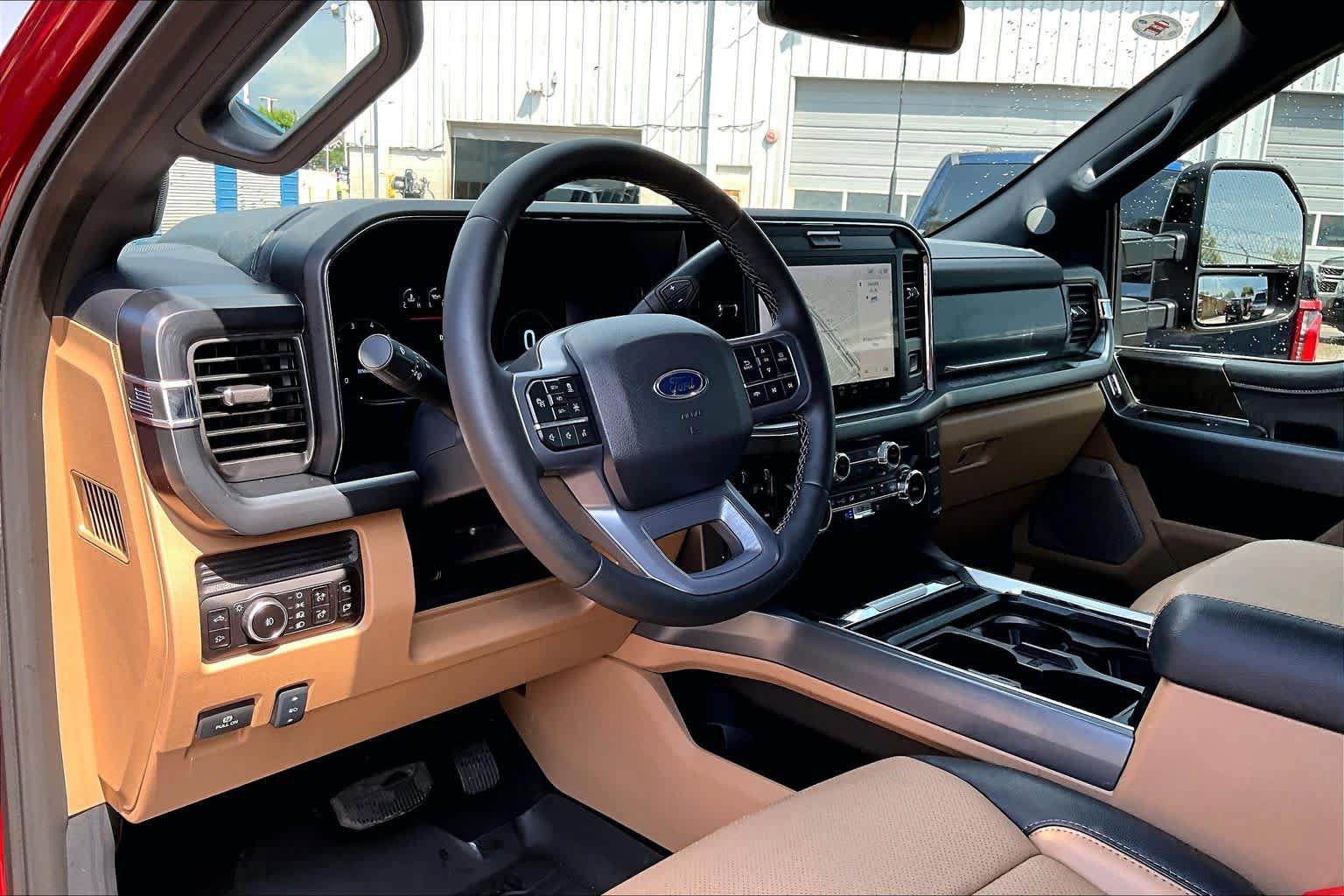Certified 2025 Ford F350 Lariat w/ Lariat Ultimate Package AWD/4WD image 18