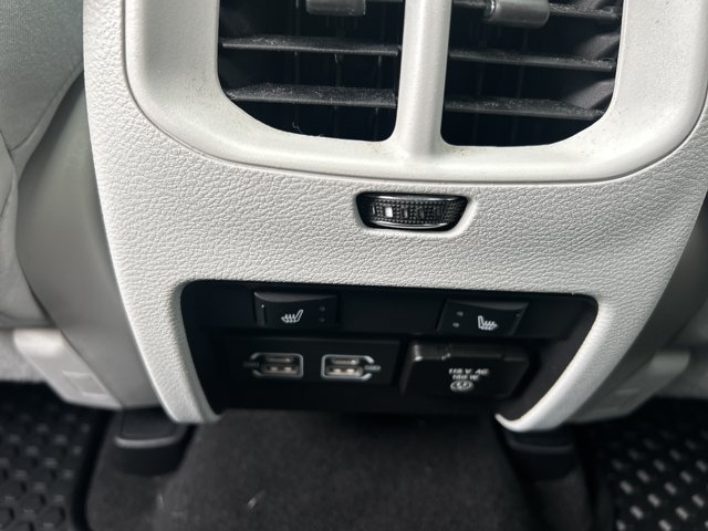 Used 2021 Jeep Cherokee Limited w/ Elite Package FWD image 16
