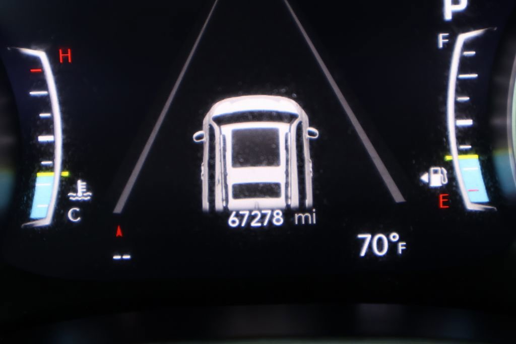 Used 2024 Chrysler Pacifica Touring-L FWD image 35