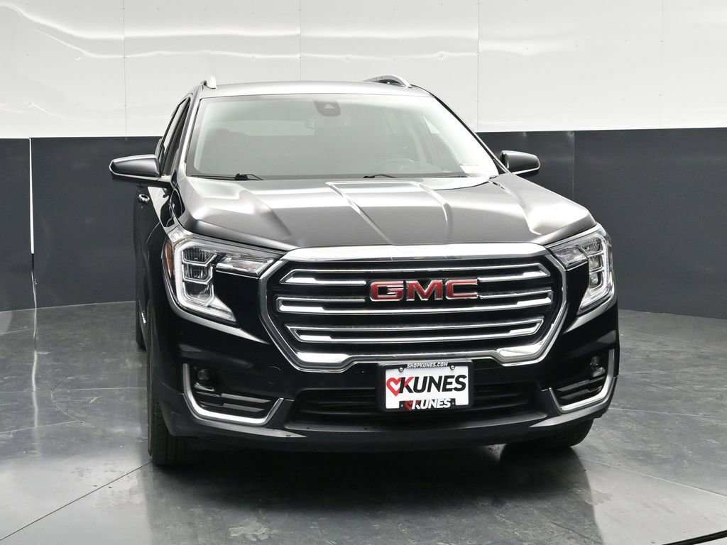 Used 2024 GMC Terrain SLT AWD/4WD image 9