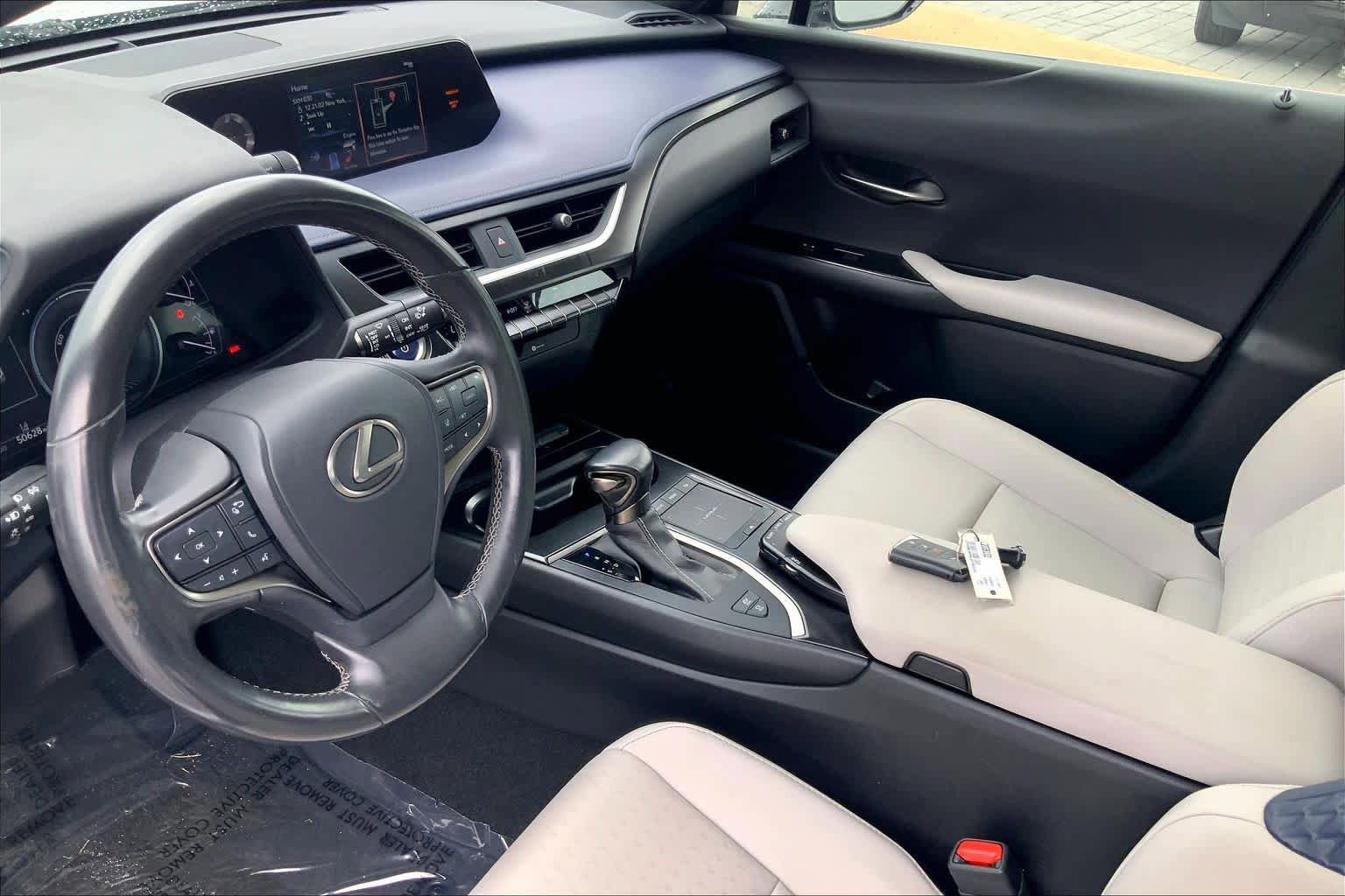 Used 2020 Lexus UX 250h w/ Accessory Package 2 AWD/4WD image 16