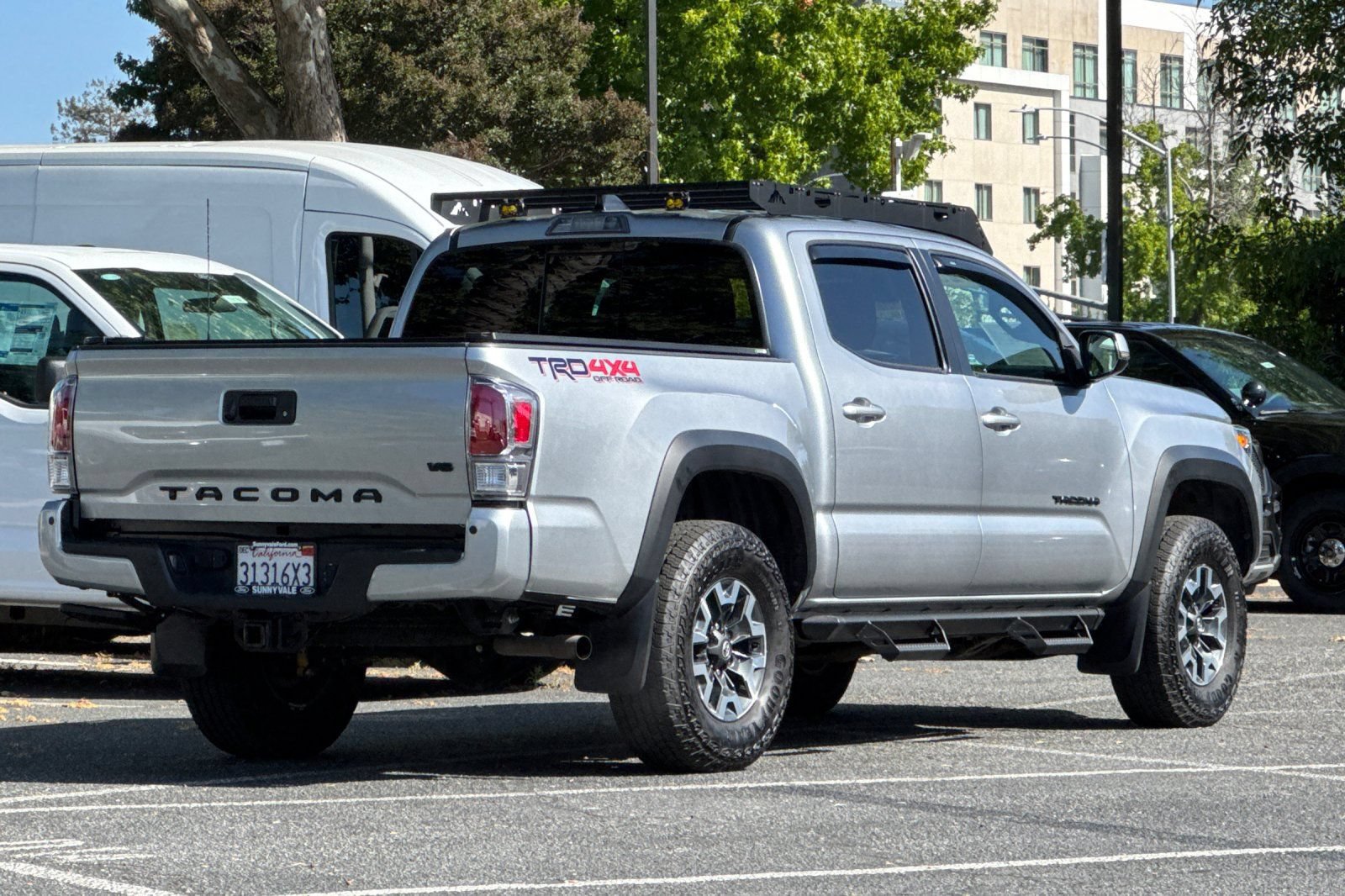 Used 2023 Toyota Tacoma TRD Off-Road w/ Technology Package AWD/4WD image 4