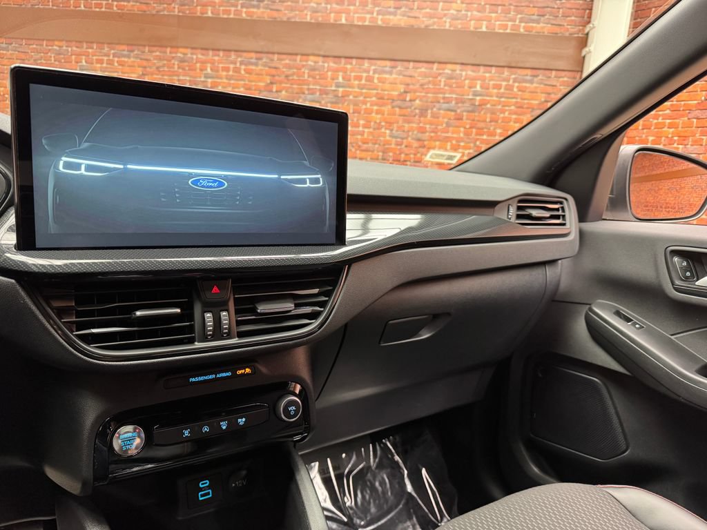 Certified 2023 Ford Escape ST-Line w/ Tech Pack #1 AWD/4WD image 19