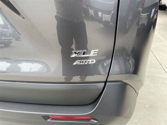 Used 2023 Toyota RAV4 XLE Premium AWD/4WD image 38