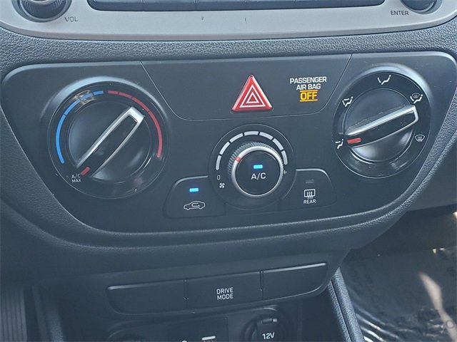 Used 2020 Hyundai Accent SE image 15