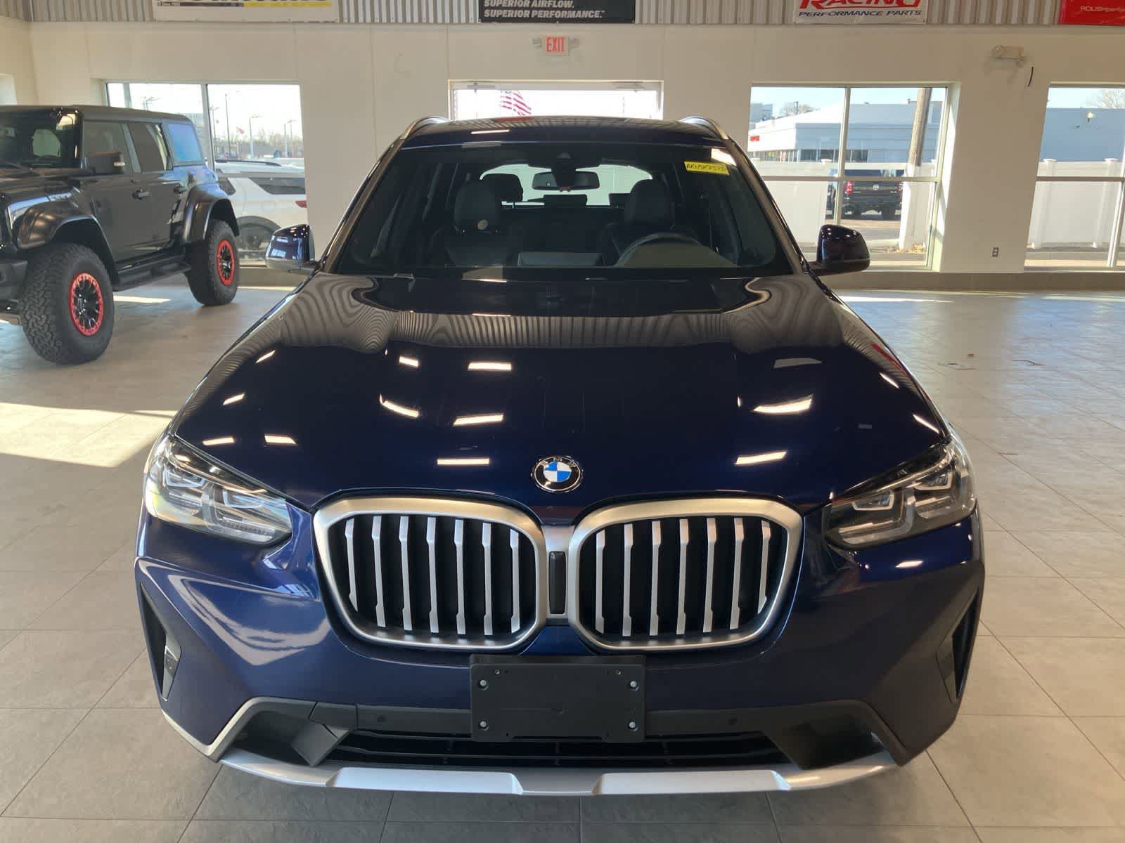 Used 2022 BMW X3 xDrive30i AWD/4WD image 2