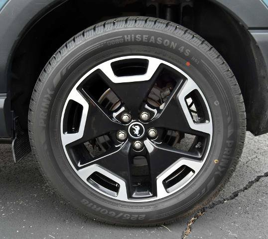 Certified 2022 Ford Bronco Sport Outer Banks w/ Tech Package AWD/4WD image 12