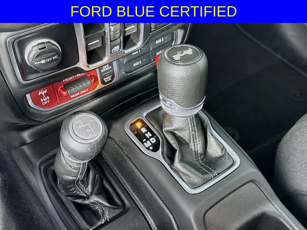 Used 2025 Jeep Wrangler Unlimited Rubicon AWD/4WD image 19