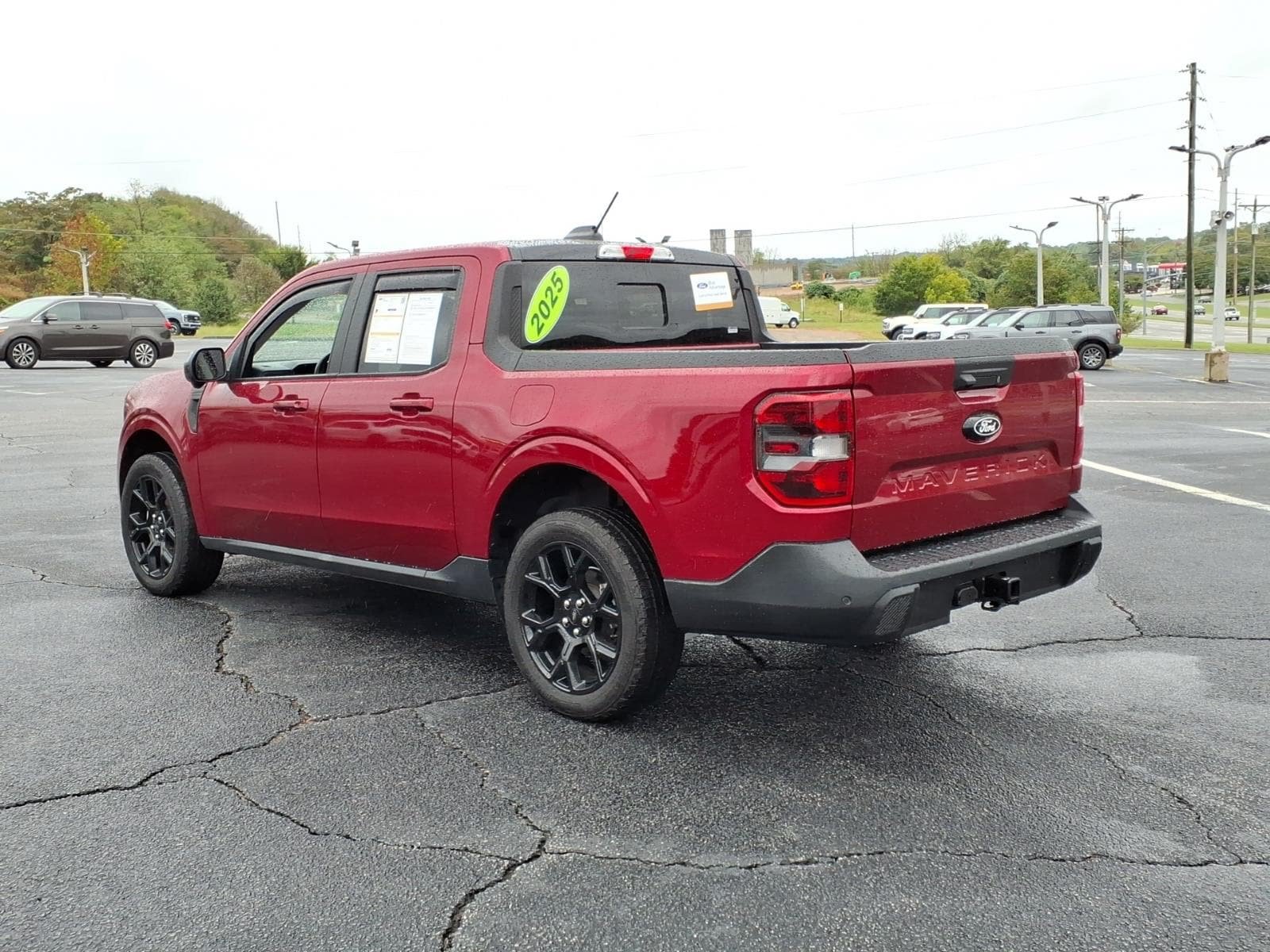 Certified 2025 Ford Maverick Lariat w/ Black Appearance Package AWD/4WD image 5
