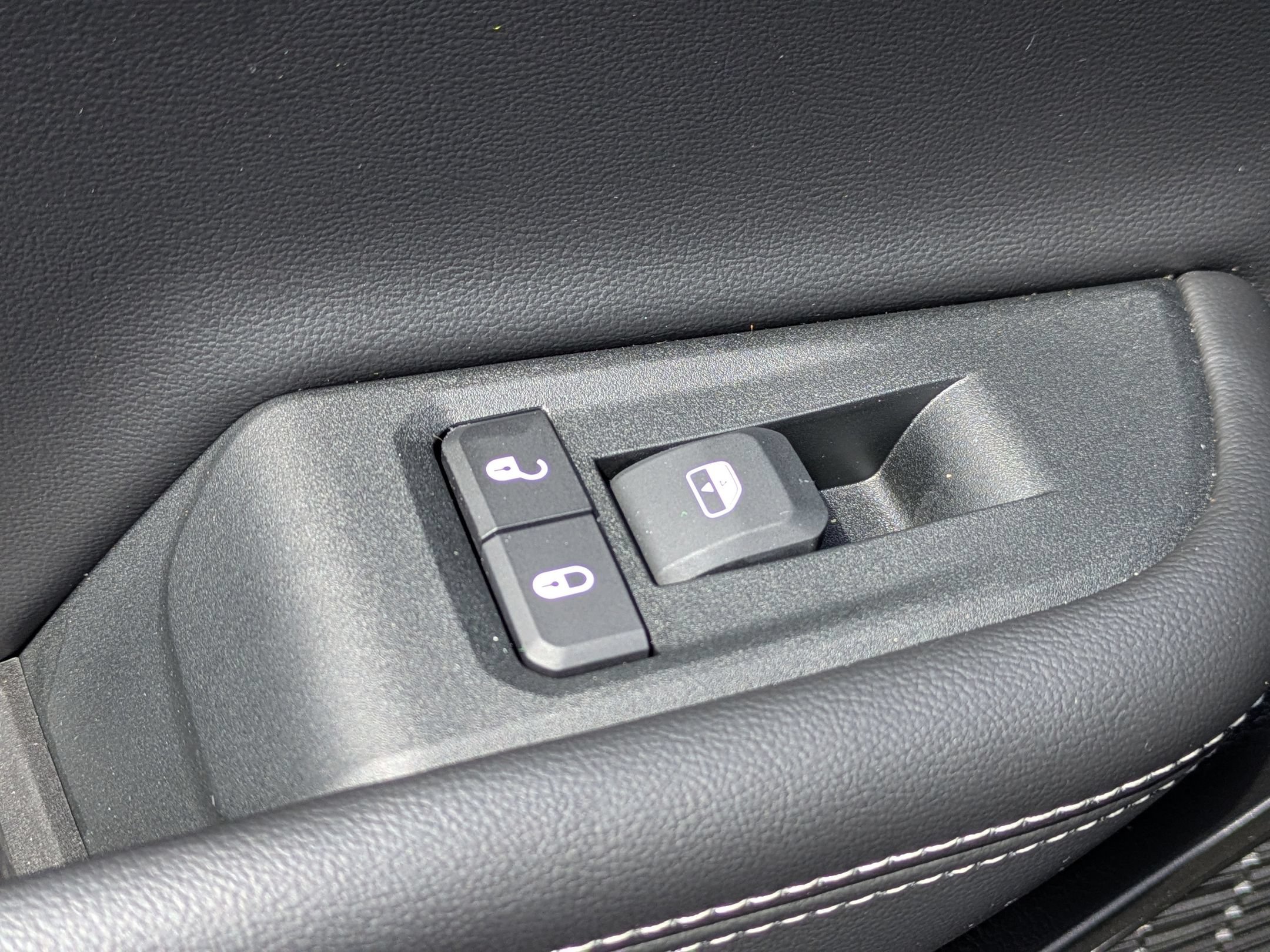Used 2024 Jeep Grand Cherokee L Limited w/ Luxury Tech Group II AWD/4WD image 28