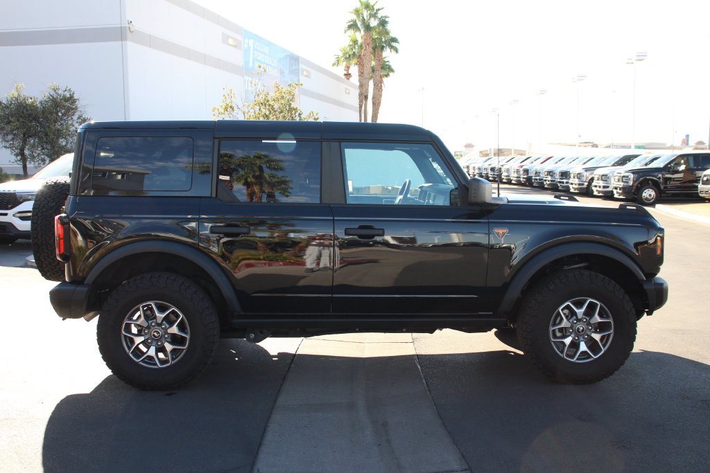 Certified 2025 Ford Bronco Badlands AWD/4WD image 10