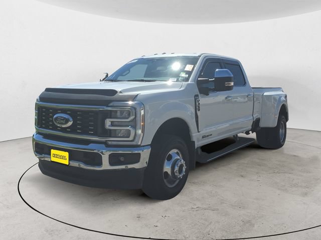 Certified 2025 Ford F350 King Ranch AWD/4WD image 1