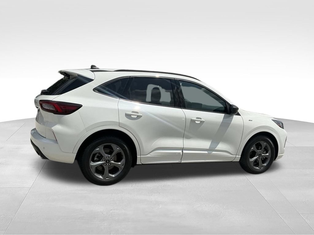 Certified 2023 Ford Escape ST-Line w/ Tech Pack #1 FWD image 12