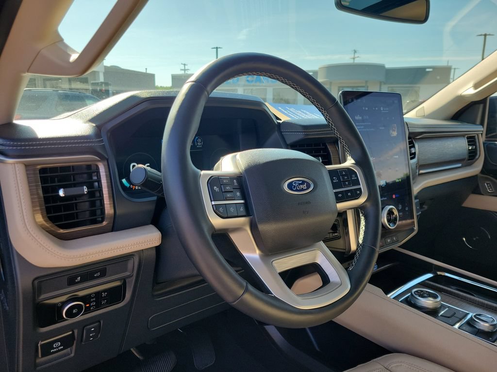 Certified 2023 Ford Expedition Limited AWD/4WD image 22