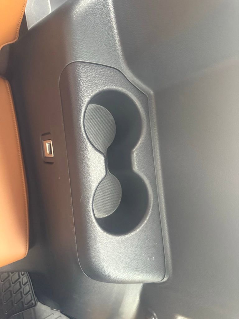 Used 2025 Toyota Highlander Platinum AWD/4WD image 40