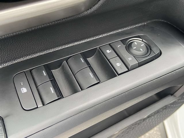 Used 2024 Toyota Tacoma TRD Off-Road AWD/4WD image 17