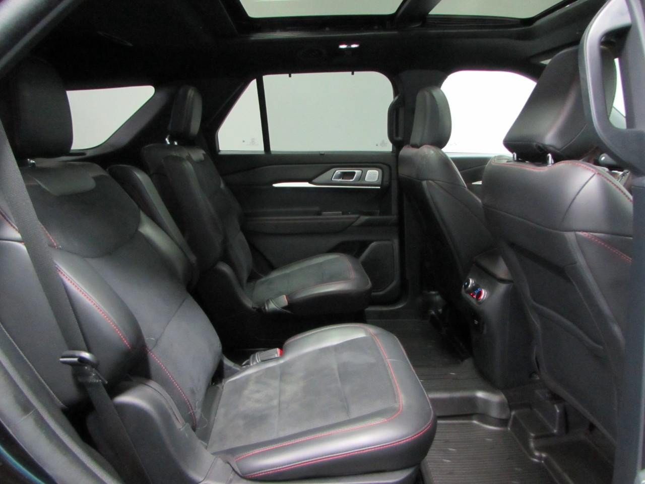 Certified 2025 Ford Explorer ST AWD/4WD image 20