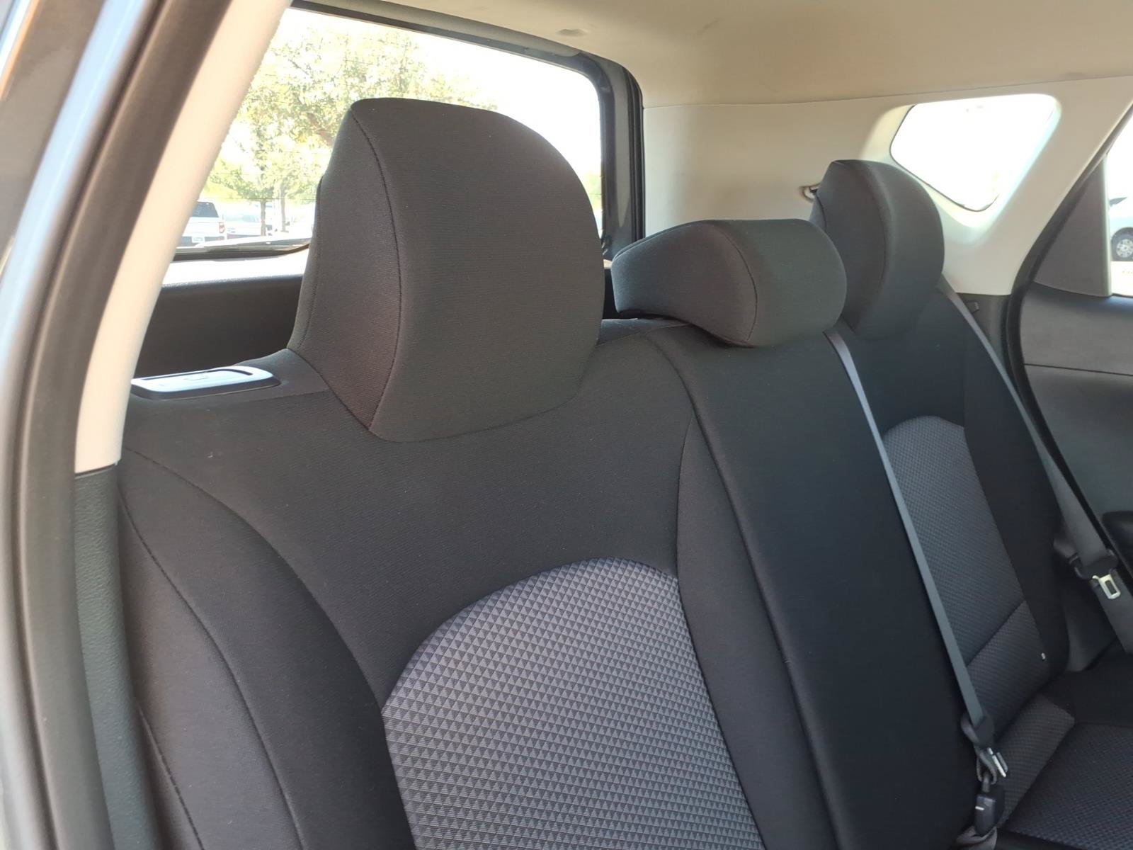 Used 2025 Kia Soul LX w/ LX Technology Package FWD image 15