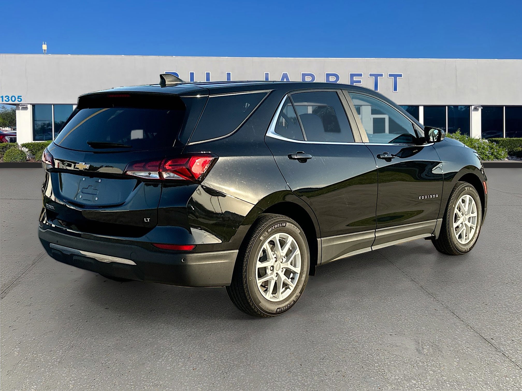 Used 2023 Chevrolet Equinox LT image 5