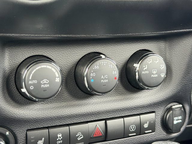 Used 2017 Jeep Wrangler Unlimited Sahara AWD/4WD image 19