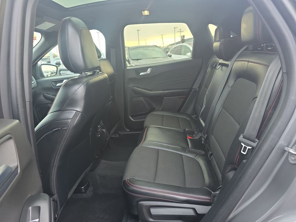 Certified 2023 Ford Escape ST-Line w/ Tech Pack #1 AWD/4WD image 36