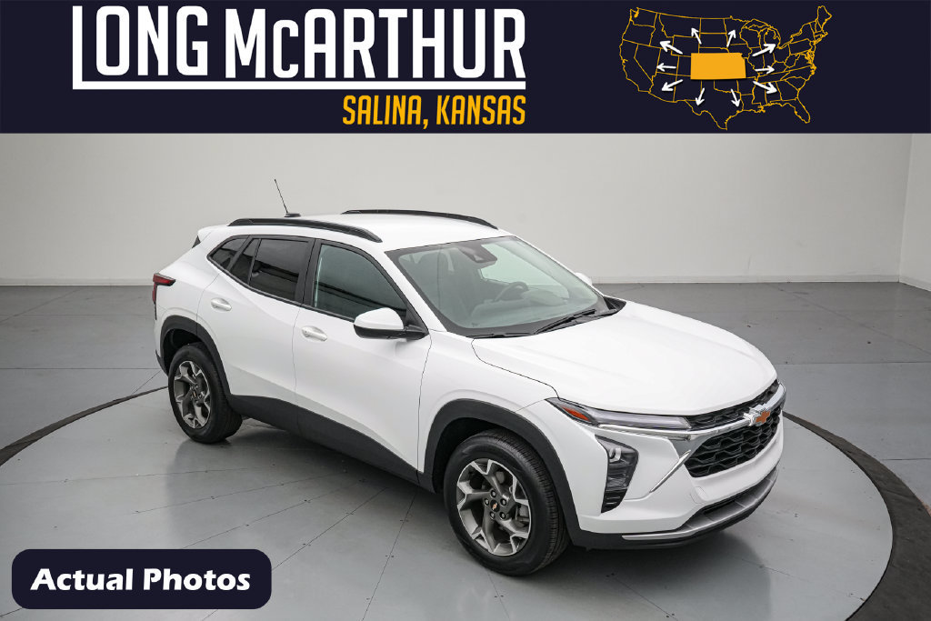 Used 2025 Chevrolet Trax LT w/ LT Convenience Package FWD image 1