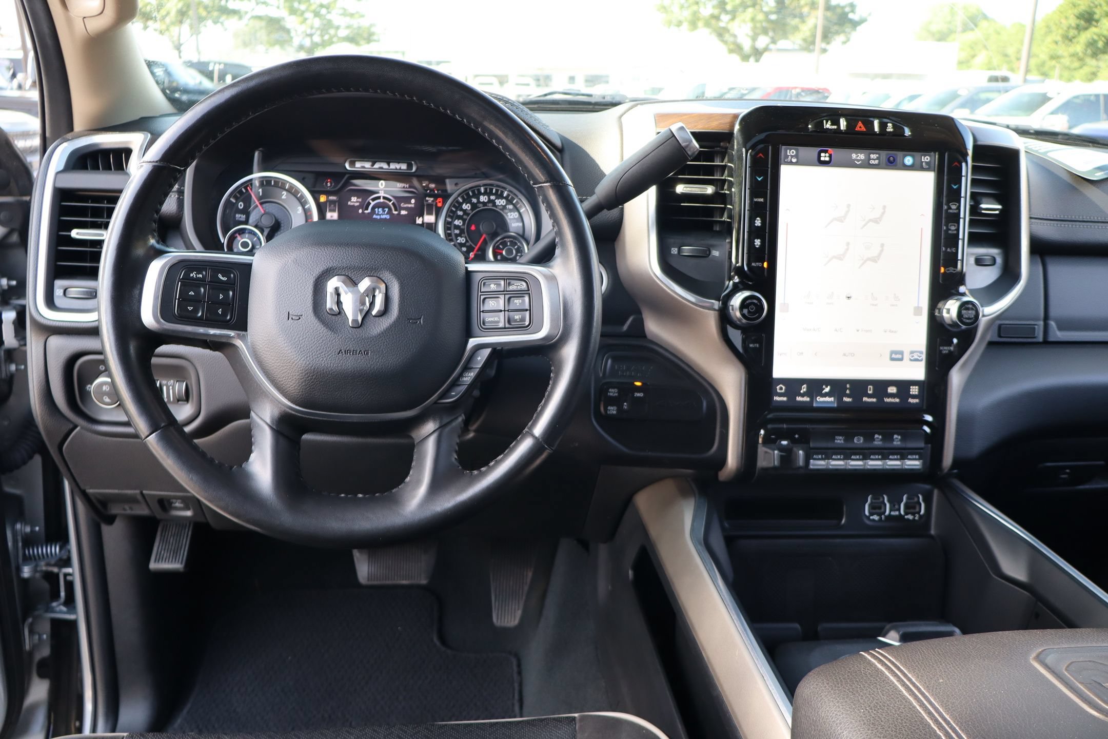 Used 2022 RAM 3500 Laramie AWD/4WD image 20