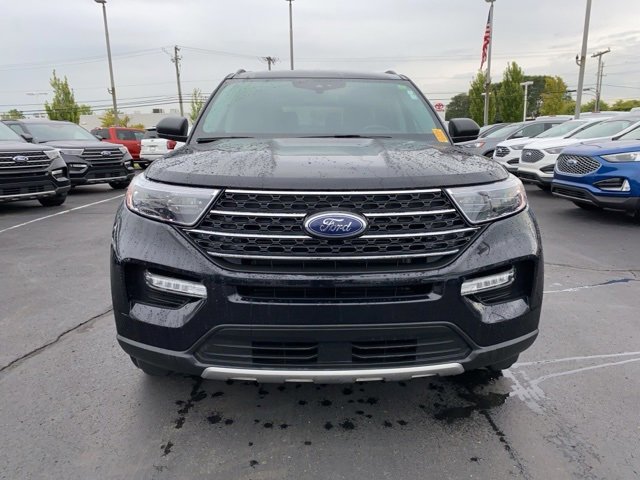 Certified 2023 Ford Explorer XLT w/ Equipment Group 202A image 8