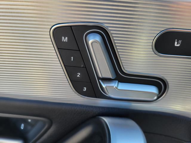 Used 2020 Mercedes-Benz A 220 image 18