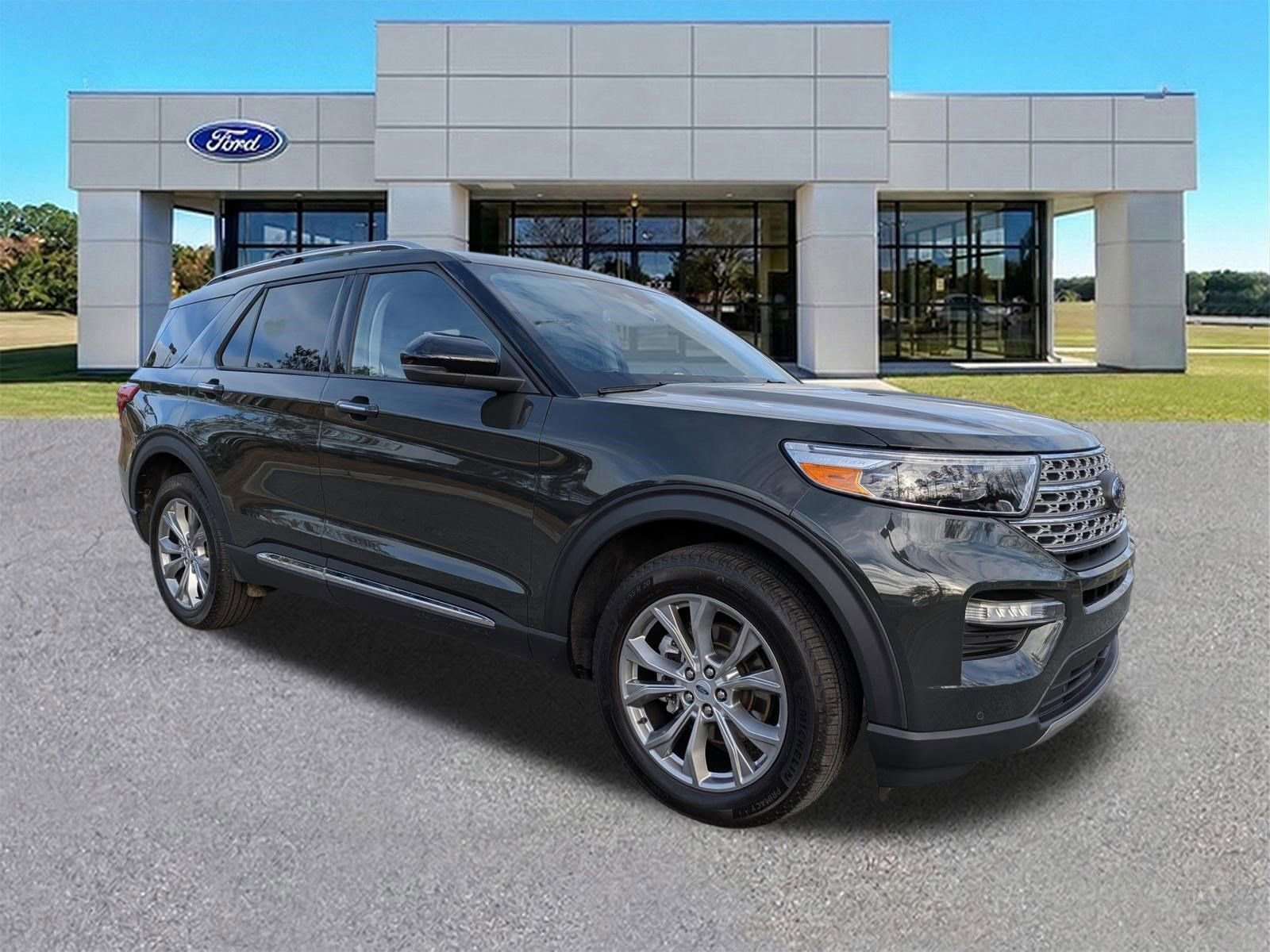Certified 2023 Ford Explorer Limited w/ Equipment Group 301A AWD/4WD image 2