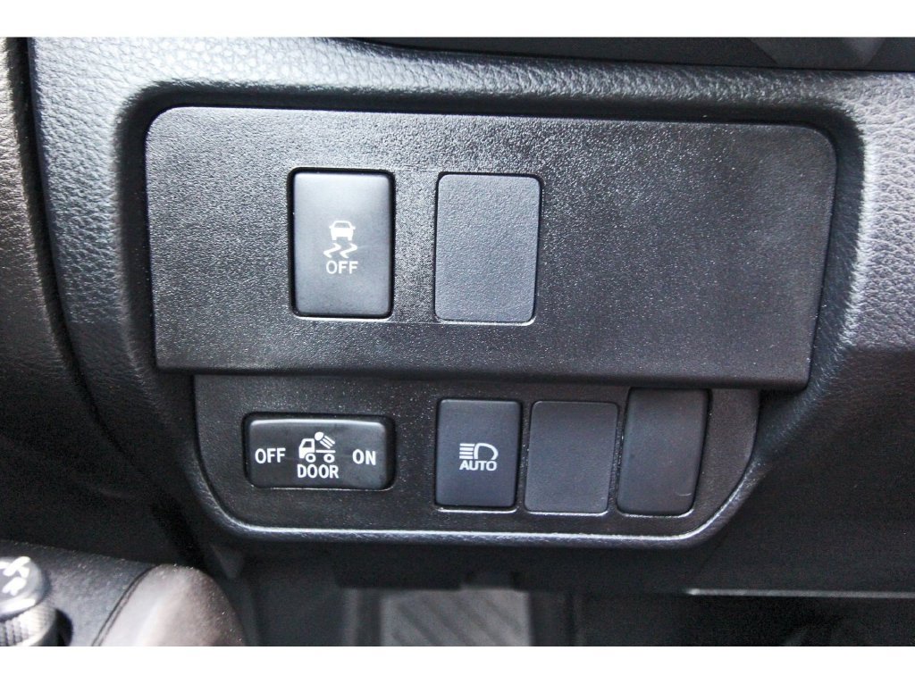 Used 2022 Toyota Tacoma SR5 RWD image 23