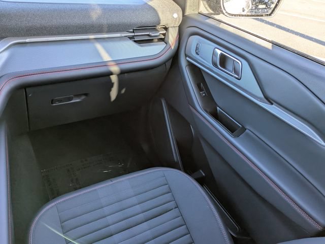 Certified 2026 Ford Explorer ST-Line w/ ST-Line Street Pack RWD image 16