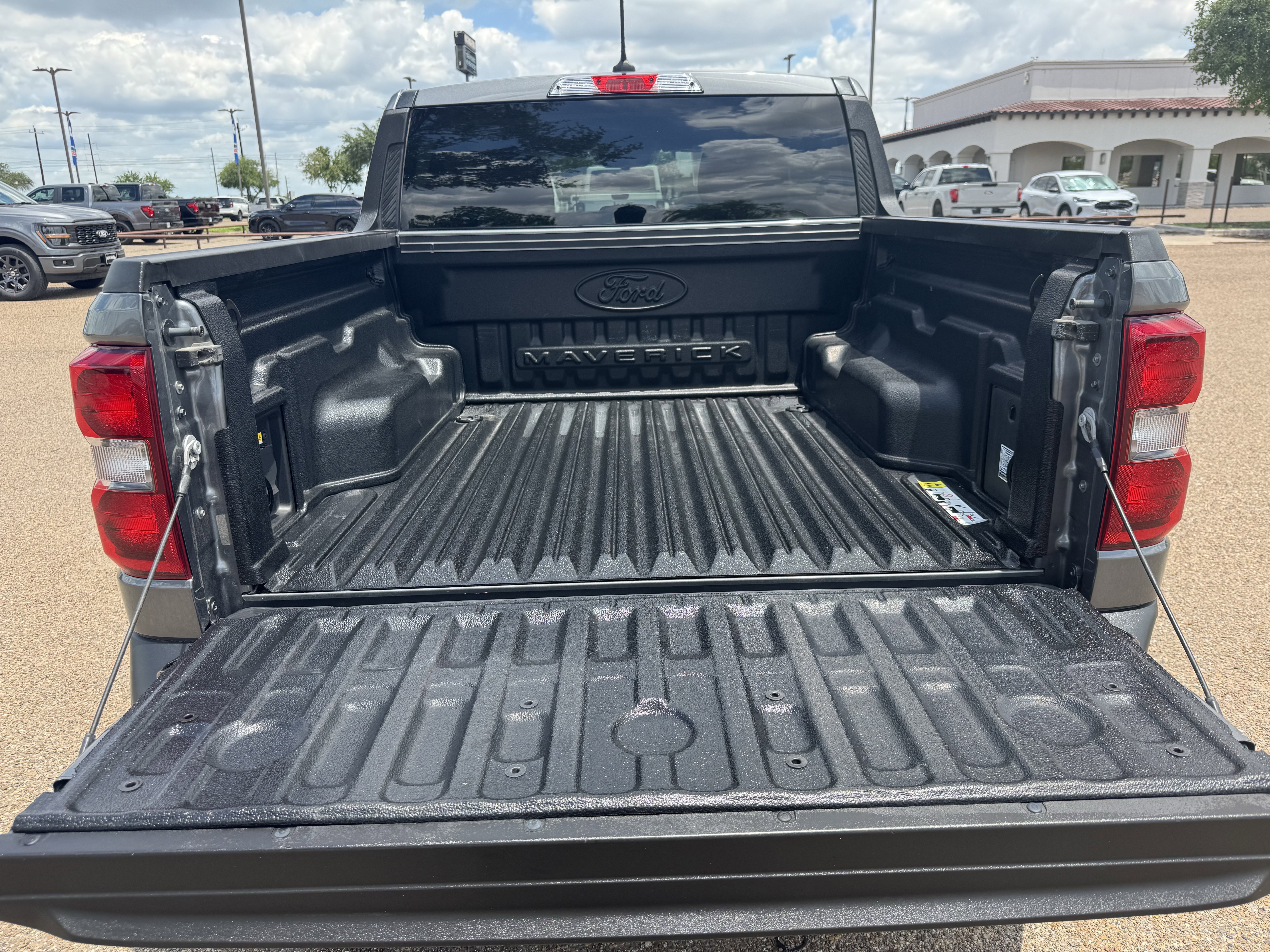 Certified 2024 Ford Maverick XLT w/ XLT Luxury Package FWD image 27
