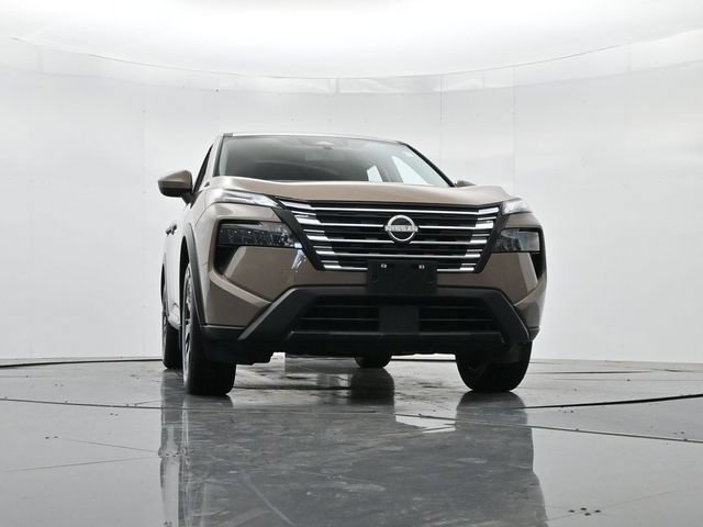 Used 2025 Nissan Rogue SV FWD image 35