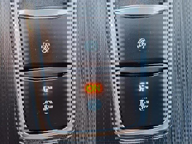 Certified 2021 Ford Escape SE image 18